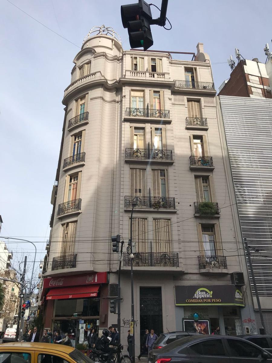 Av. Córdoba al 2400