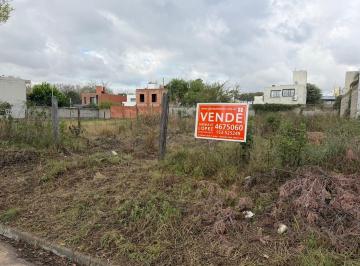 Terreno · 420m² · Terreno en Venta Nuevo Urca Apto Dúplex y con Escritura