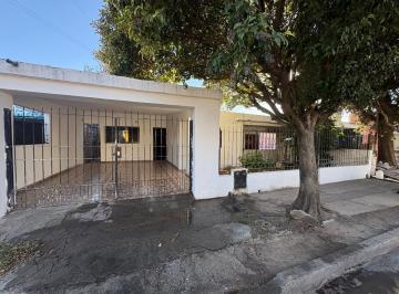Casa · 175m² · 3 Ambientes · Venta Casa B° Cabildo