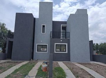 Casa · 100m² · 4 Ambientes · 1 Cochera · Venta Duplex 2 Dorm B Cerrardo Villa Allende Cba