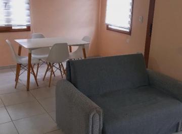 Casa · 65m² · 4 Ambientes · Alquiler de Casa - Gob. Paz 200 - Zona Centrica
