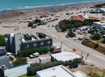 Casa · 130m² · 5 Ambientes · 4 Cocheras · Casa en Venta, Monte Hermoso