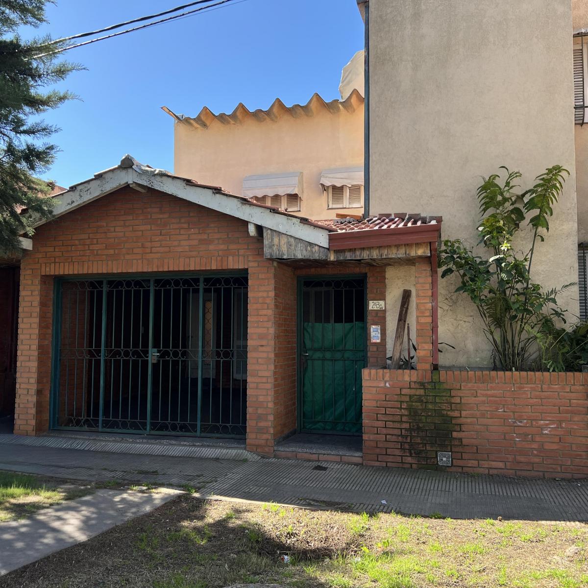 Calle 4 244