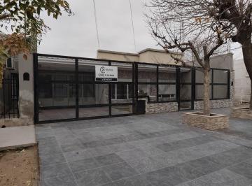 Oficina comercial · 180m² · 6 Ambientes · 1 Cochera · Venta Casa 3 Dorm. General Roca