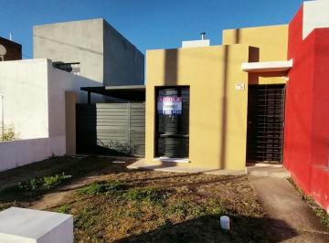 Casa · 75m² · 3 Ambientes · 2 Cocheras · Alquiler Casa 2 Dorm. en B° Horizonte San Ignacio 1