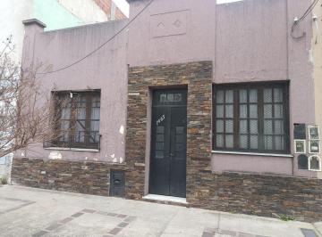 Casa de 5 ambientes, Avellaneda · Casa de 5 Ambientes con Pileta