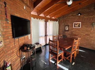 Casa · 190m² · 12 Ambientes · 2 Cocheras · Casa en Venta Barrio Pueyrredón - 2 Plantas - Apta Crédito - Excelente Ubicación