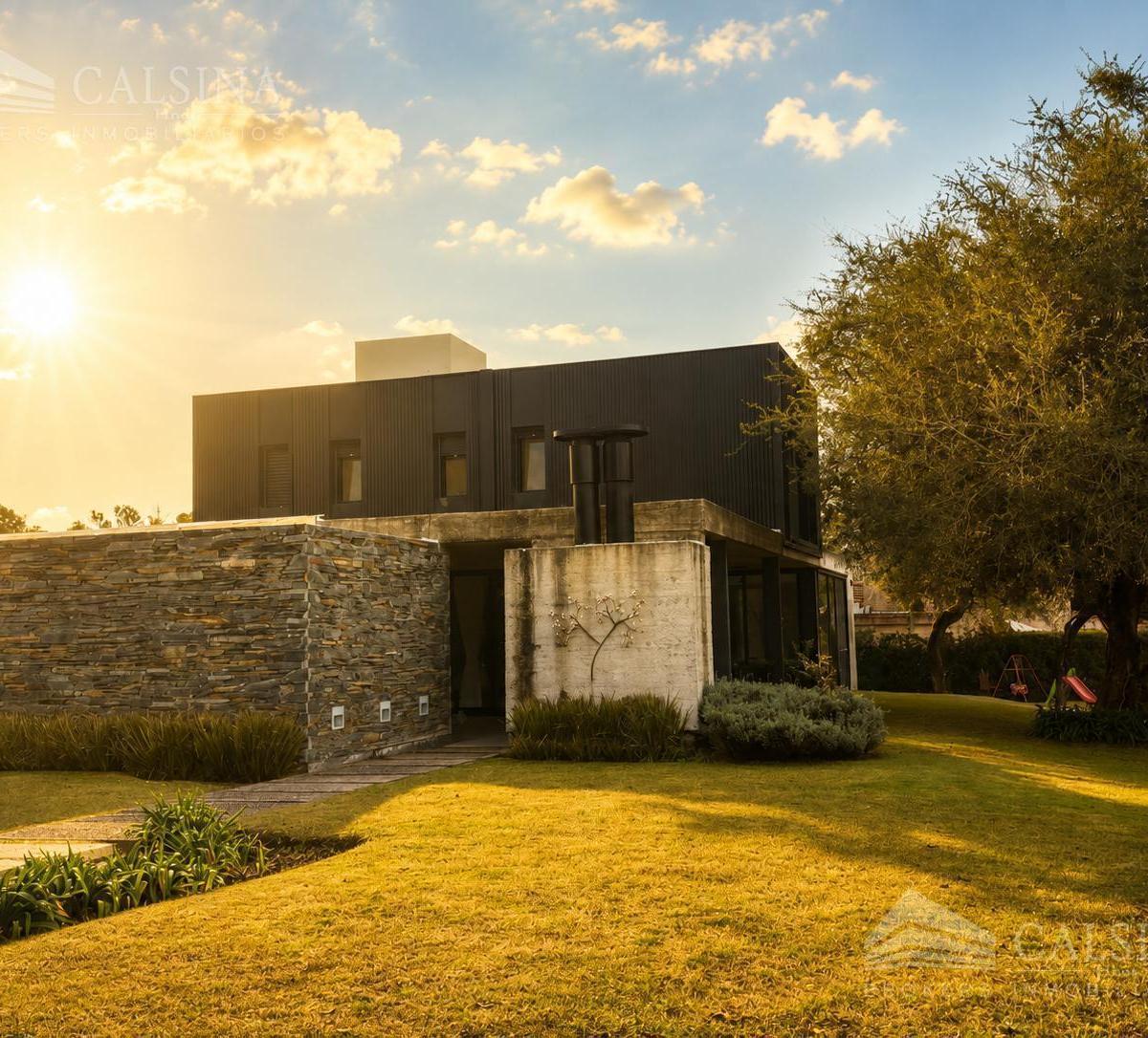 Altos del Golf, Villa Allende