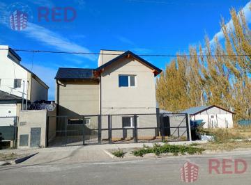 Casa · 109m² · 6 Ambientes · 1 Cochera · Vende Casa en Barrio Ayres del Limay - Neuquén