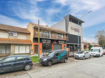 Terreno · 430m² · 4 Ambientes · Local en Villa Primera