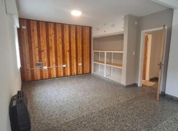 Casa de 1 ambiente, Bahía Blanca · Santo Domingo 335, Alquila Casa Interna de un Dormitorio con Cochera.