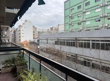 Departamento de 4 ambientes, Recoleta · Gran Planta, Aguero y Las Heras! Al Frente - Muy Luminoso!