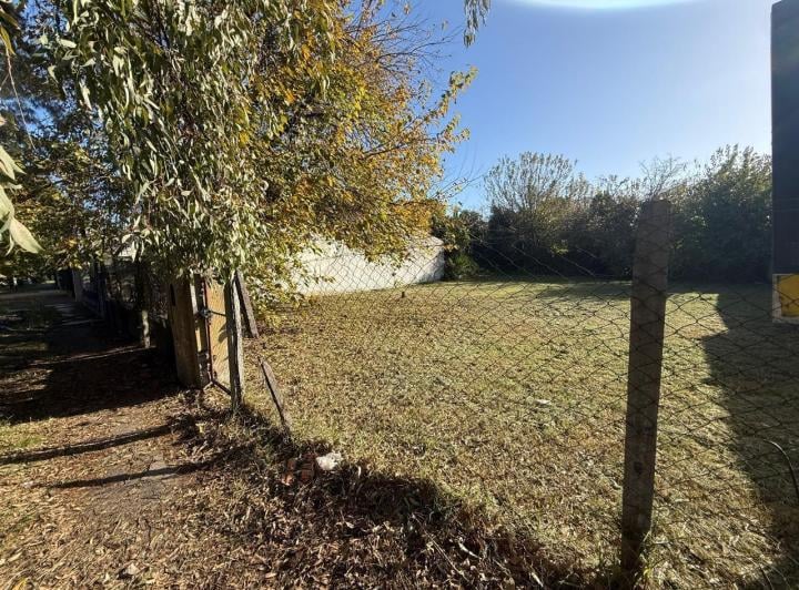 Terreno · 275m²