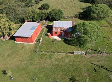Campo · 155m² · 2 Dormitorios · Pintoresca Chacra con Mejoras y Costa Sobre Arroyo Caudaloso