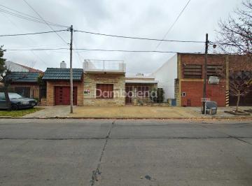 Casa · 164m² · 4 Ambientes · Casa en Alquiler, Morón
