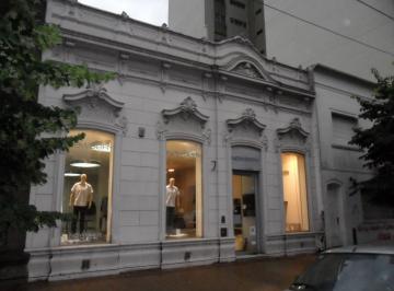 Local comercial · 274m² · Local en Alquiler en La Plata Av 44 E/ 11 y 12