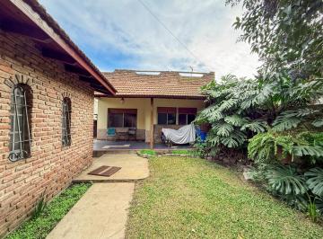Casa · 140m² · 3 Ambientes · 1 Cochera · Casa en Ciudad Evita - 3 Ambientes
