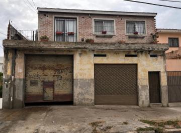 Bodega-Galpón de 3 ambientes, Lomas de Zamora · Galpon con Casa en Planta Alta en Venta