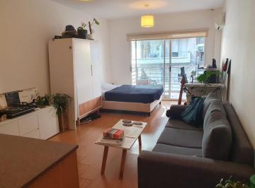 Departamento · 30m² · 1 Ambiente · Monoambiente Al Frente con Balcón en Alquiler. Super Luminoso!