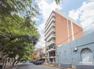 Departamento · 45m² · 2 Ambientes · 1 Cochera · Venta / Permuta - Departamento 1 Dormitorio con Doble Balcón - Zona Río, Rosario Centro.