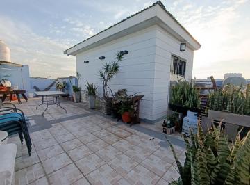 PH · 67m² · 4 Ambientes · PH en Villa Lynch