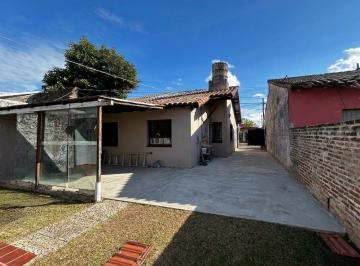 Casa · 130m² · 8 Ambientes · 3 Cocheras · Casa en Venta 8 Ambientes en Villa de Mayo