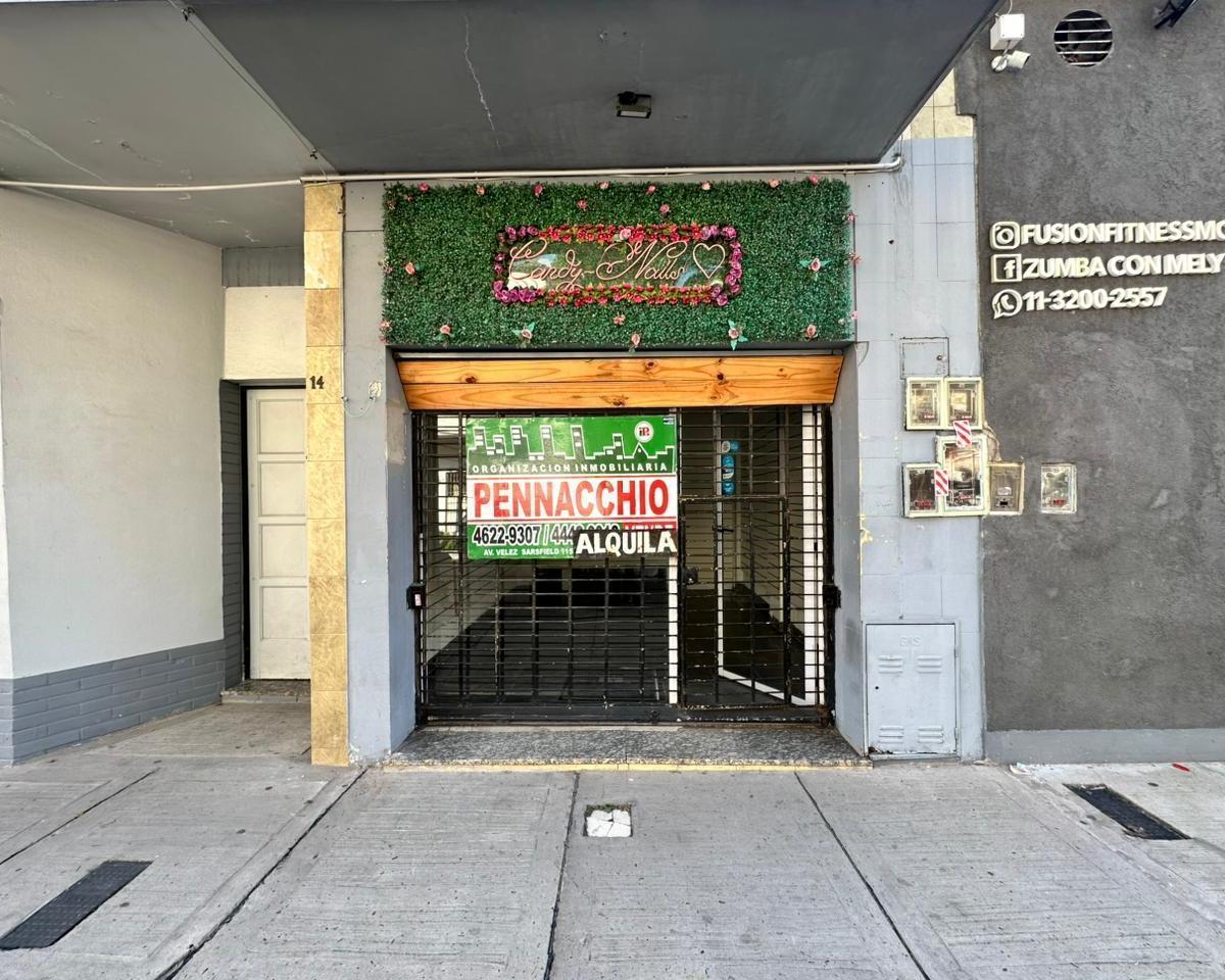 General Pico 14, Villa Madero, La Matanza