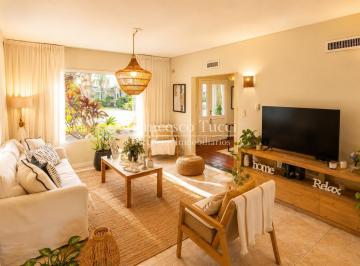 Casa · 260m² · 7 Ambientes · 7 Cocheras · Casa en Venta 7 Ambientes en San Patricio