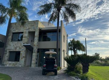 Casa de 5 ambientes, Escobar · Excelente Casa en Club Naútico Escobar