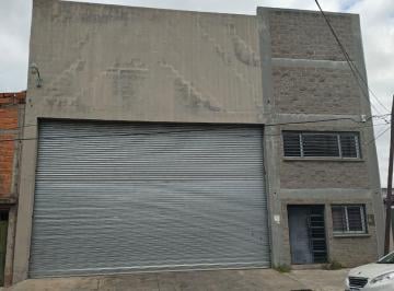 Local comercial · 276m² · 3 Ambientes · Excelente Galpón/depósito de 360 m² con Oficinas y Entrada de Camión – Pje Ten Al 100