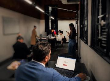 Oficina comercial , Rosario · Oficina Privada en Pleno Centro de Rosario Sin Alquilar Una Oficina Entera