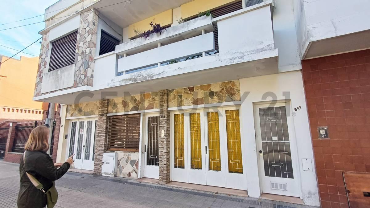 37 entre 5 y 6,  La Plata, La Plata
