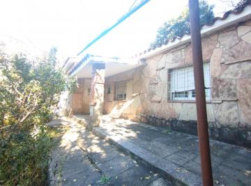 Casa · 131m² · 4 Ambientes · 1 Cochera · Venta Casa a Reciclar en Rio Ceballos– U$d 72.990 | Doble Frente | 1.731 m² a