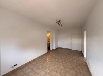 Departamento · 65m² · 4 Ambientes · Departamento 4 Ambientes en Floresta con Cocina Separada y Lavadero Independiente