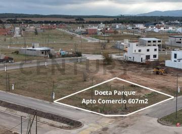 Terreno · 607m² · Docta Parque | Lote Esquina 607 m² | Apto Comercio