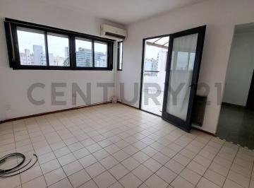 Oficina comercial · 31m² · 2 Ambientes · Departamento en Alquiler en 6 Entre 59 y 60