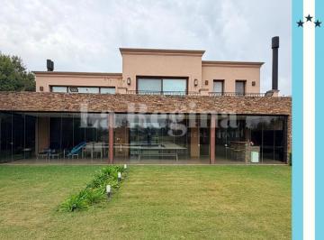 Casa · 540m² · 7 Ambientes · 3 Cocheras · Casa en Venta en El Golf, Nordelta, Tigre