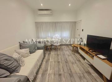 Casa · 120m² · 3 Ambientes · 3 Cocheras · Casa en Venta 3 Ambientes con Piscina en Ituzaingó