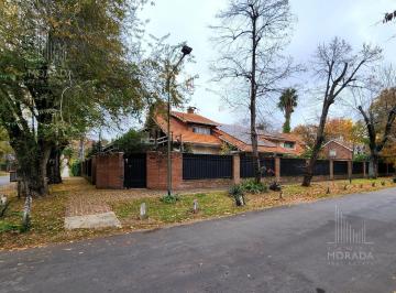 Casa · 482m² · 8 Ambientes · 2 Cocheras · Casa en Venta 8 Ambientes en La Horqueta San Isidro Apto Credito