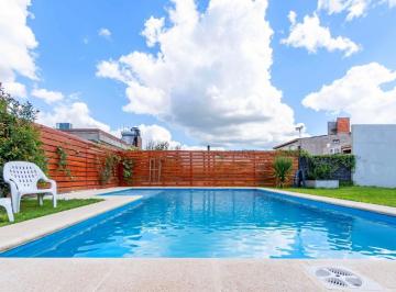 Casa · 115m² · 3 Ambientes · Alquiler - Casa 2 Dorm. - Barrio Acequias del Aire, Roldán.