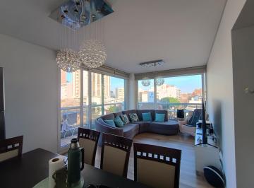 Departamento · 90m² · 3 Ambientes · 1 Cochera · Venta con Renta | 3 Ambientes con Cochera en Yrigoyen Boulevard - Vicente López.