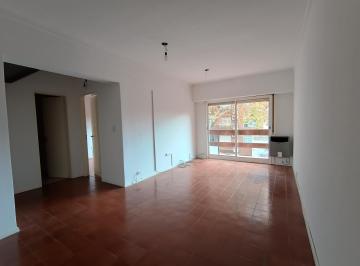Departamento · 50m² · 2 Ambientes · 2 Ambientes con Balcón Corrido | Apto Profesional | Olivos.
