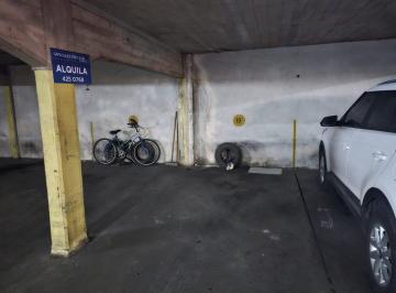 Garage · 12m² · Cochera en Abasto, Alquiler Moreno 1847