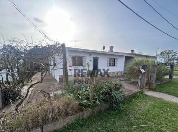 Casa · 93m² · 3 Ambientes · Alquiler Casa 2 Dorm. y Patio Villa Jardines
