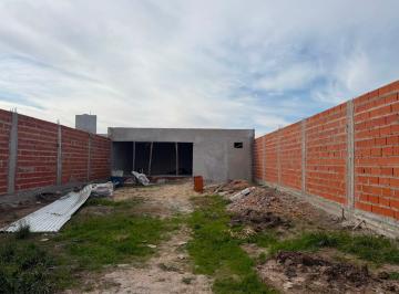 Casa · 80m² · 2 Ambientes · Venta Lote con Casa en Construccion Canning Ezeiza