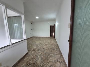 PH · 80m² · 4 Ambientes · PH en Alquiler de Dos Dorm. y Estudio