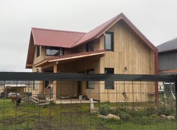Casa · 70m² · 5 Ambientes · Casa Dúplex en Alquiler en San Martin de Los Andes, Patagonia, Argentina