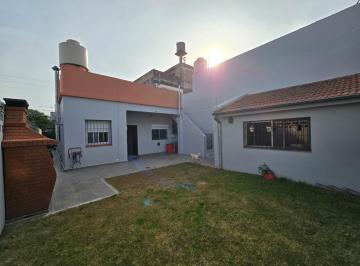 Casa · 95m² · 3 Ambientes · 1 Cochera · Casa en Venta Ituzaingó Norte 3 Ambientes con Patio, Terraza y Cochera Cubierta