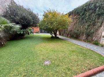 Casa · 500m² · 8 Ambientes · 2 Cocheras · Venta de Casa 4 Dorm. Alvear 1200 - Rosario