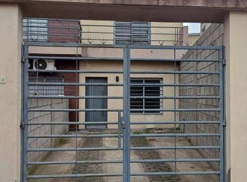 Departamento · 65m² · 3 Ambientes · 1 Cochera · Duplex en Alquiler en Centro de G. de Laferrere